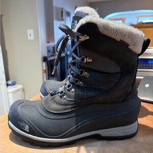 The North Face Black Winter Boots